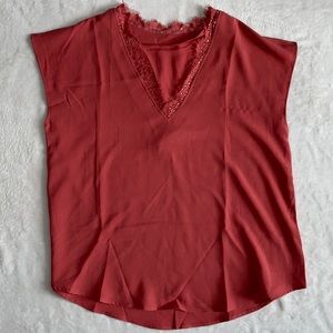 Woman’s lace collar short sleeve blouse. Size Medium